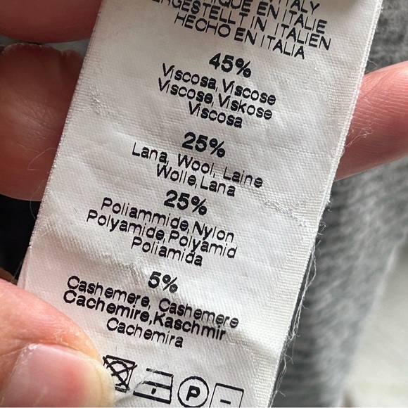 Brandy Melville 1/4 zip Ribbed Cropped sweater - Picture 4 of 5